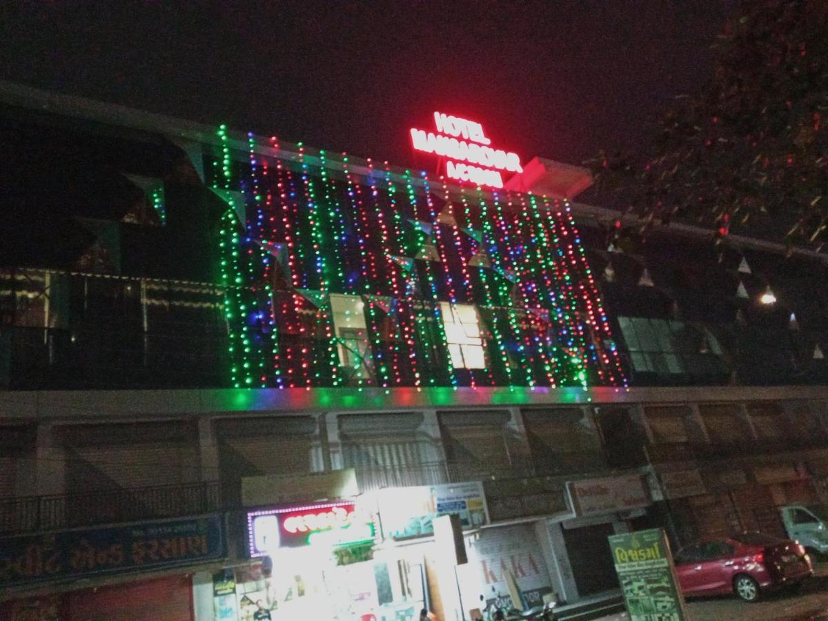 Hotel Mansarovar,巴罗达 外观 照片