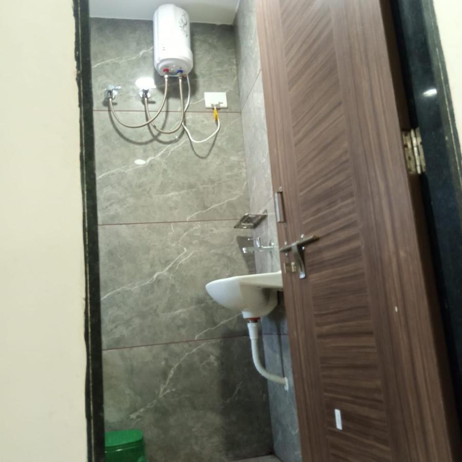 Hotel Mansarovar,巴罗达 外观 照片